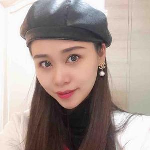 丹丹和她的女装头像