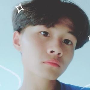 Hu感性头像