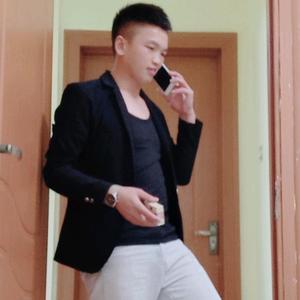 多肉小树头像