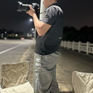 养了只小怪兽头像