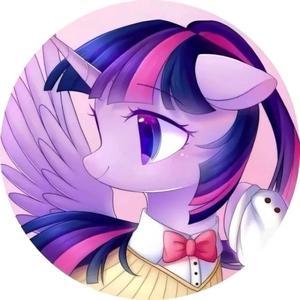学霸暮光闪闪头像