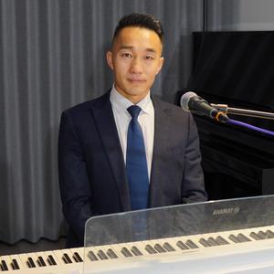赵新龙钢琴伴奏（弹唱）作品集头像