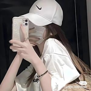 可咸可酷头像