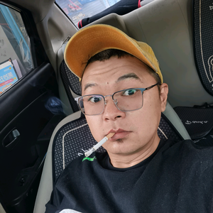 不太会哈语的哈族小伙儿头像