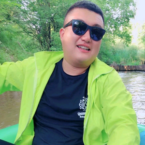 闲人李老板(25号早8点参半牙膏专场)头像