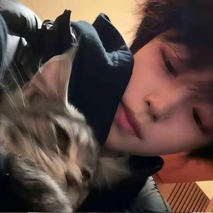 𝒍𝒐𝒔𝒕头像