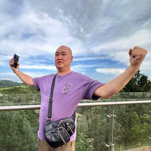 李子老汉头像