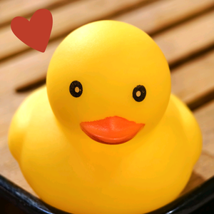云端倒黄鸭头像