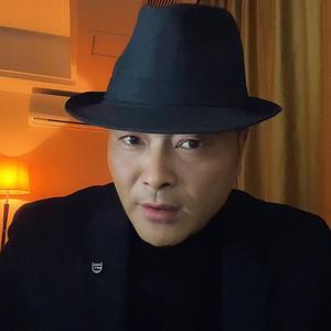 浪漫十一yyds头像