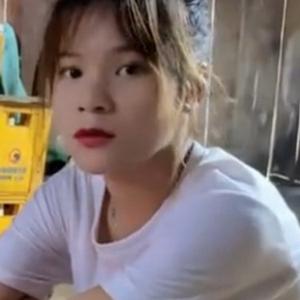 小陈老挝媳妇小梅头像