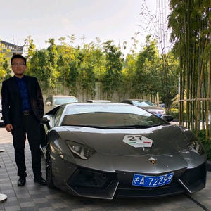 懂车帝华少头像