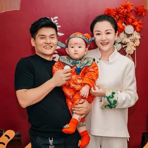 妍伊夫妇的故事头像