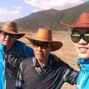 尔滨大强哥头像