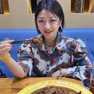 飒飒小野马头像