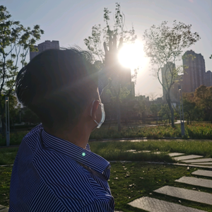 刘帅撩房i宁德头像