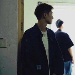 麦霸欣儿头像