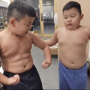 两小胖游泳减肥记头像