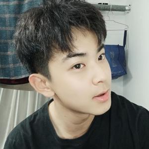 阿楠超高冷头像