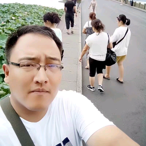泰安小老弟头像