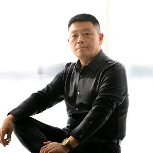 逐梦追影头像