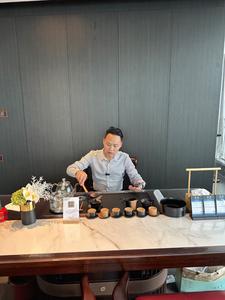 小贵总选厂房头像