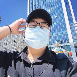 大拿哥（假期中）头像