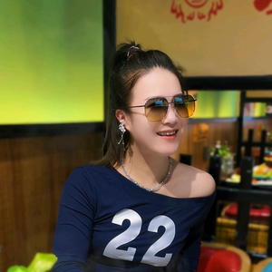 Mc九妹车载女麦头像