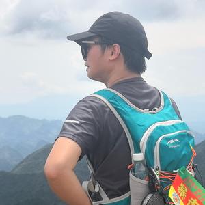 睿仔呢头像