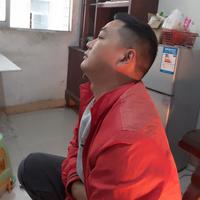 奋斗文哥头像
