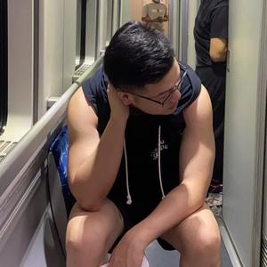 社恐小潘潘头像
