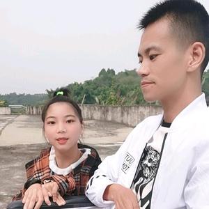 坚强的军军头像