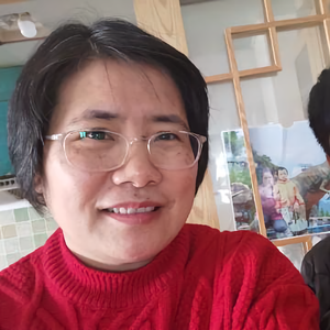 小崔一家人头像