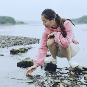 艳儿探美食头像