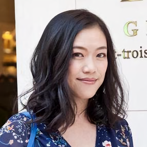莉娜丫头头像