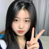 奋发有为甜崽小洋头像