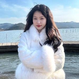 婧姐不爱笑头像