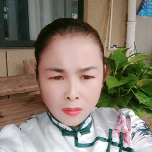 南飞姐头像
