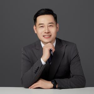 地产李先生头像