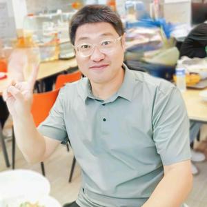 江月明头像