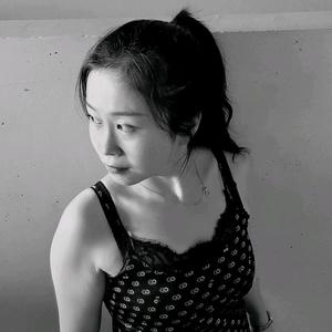 淡淡的闪电头像