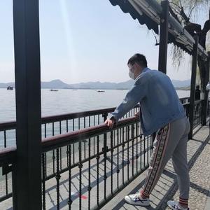 小峰影视头像