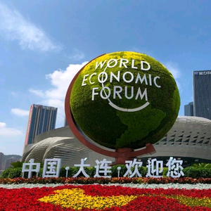 外向星空Yw头像