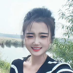 筱丽妮头像