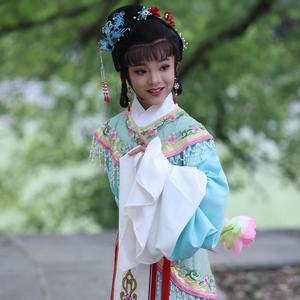 越剧王博莹头像