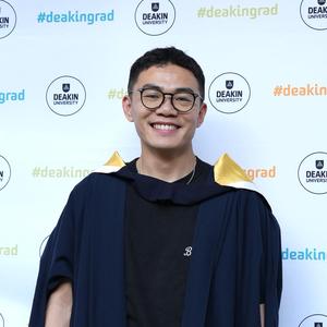 骆智慧头像