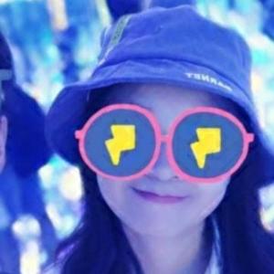 不溜秋阿头像