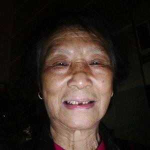 爱跳舞蹈的王奶奶头像