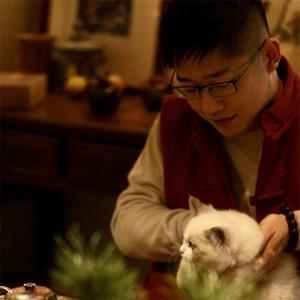 东奚主人头像
