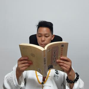 尚易先生~张晋菘头像