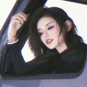 叶子小姨妈头像